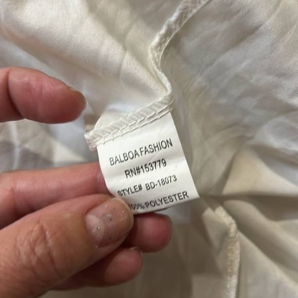 balboa Charms and Glitter Open back Floral White Ruffle Dress. Midi. Small. NWT - Picture 15 of 16